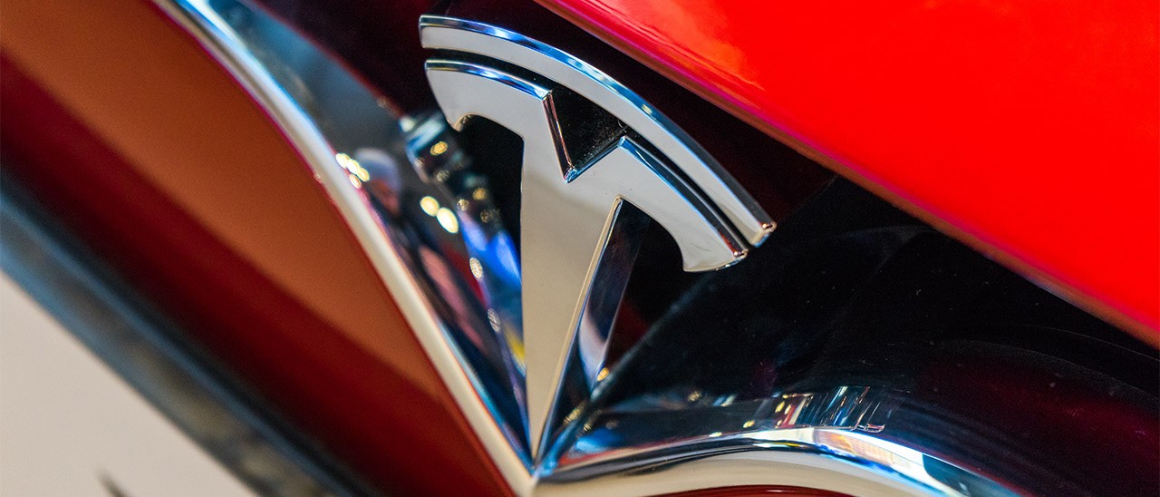 Troppi infortuni nelle fabbriche Tesla?