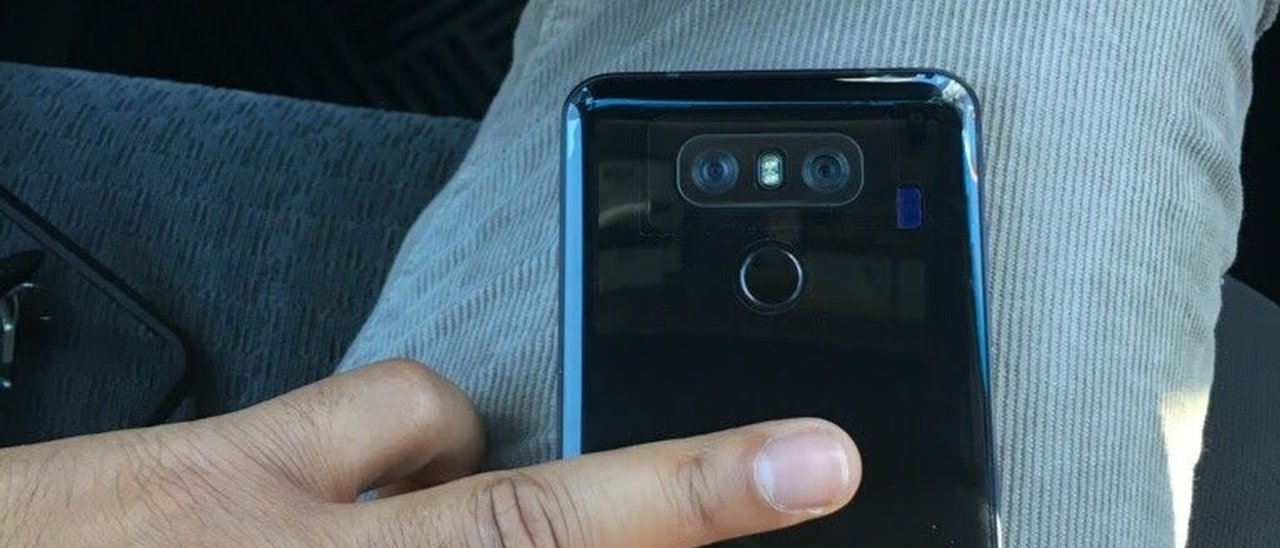 LG G6, cover posteriore in vetro?
