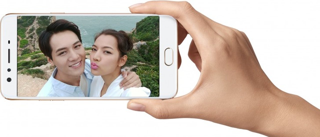 Oppo F3 Plus, phablet con dual selfie camera