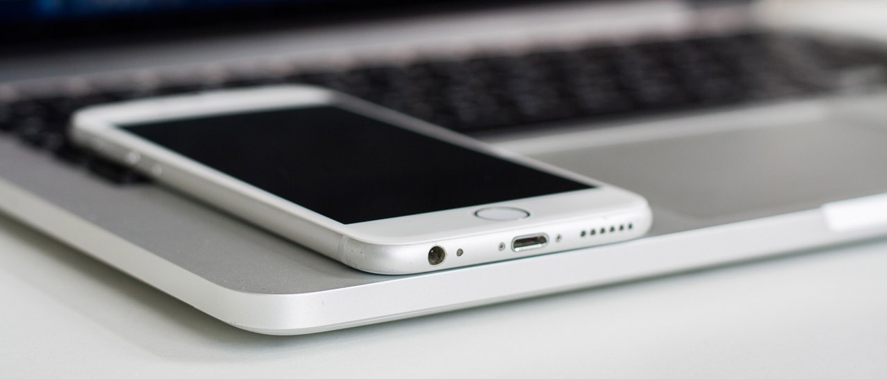 iPhone 8: acciaio per la scocca e fotocamera VR