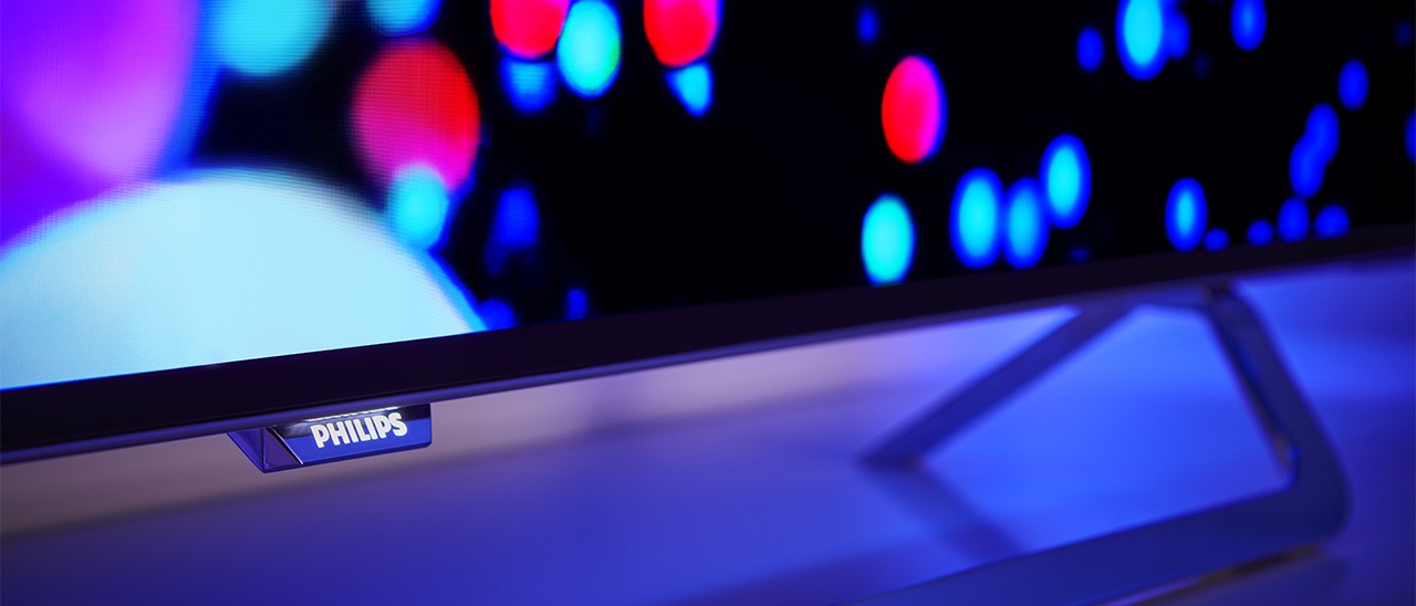 Philips Black Star 9002 OLED: 4K, HDR e Ambilight