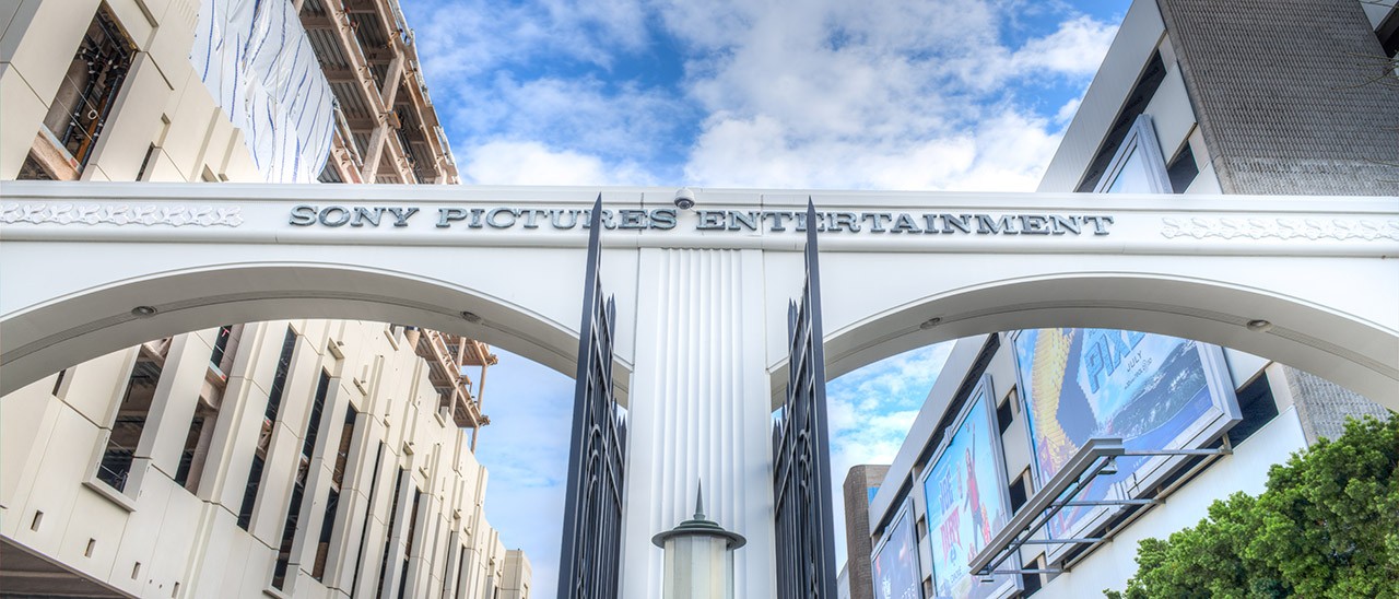 Apple, contatti con Sony e Paramount per la TV?