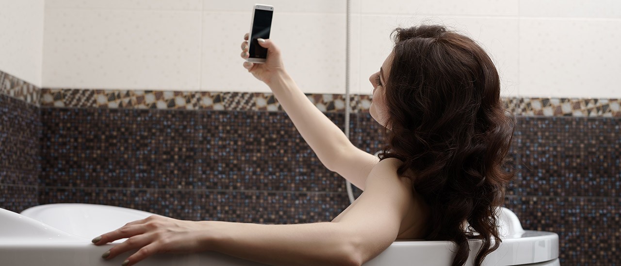 Nudi rimossi dai social? PornHub ha la soluzione