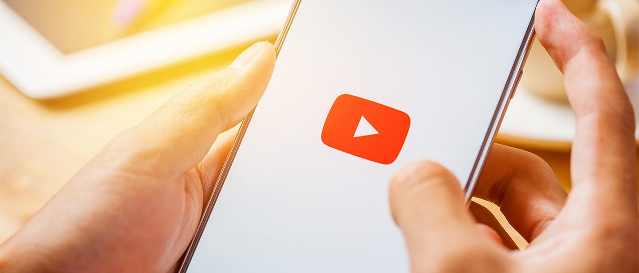 YouTube: live streaming dall'app con 1.000 iscritti