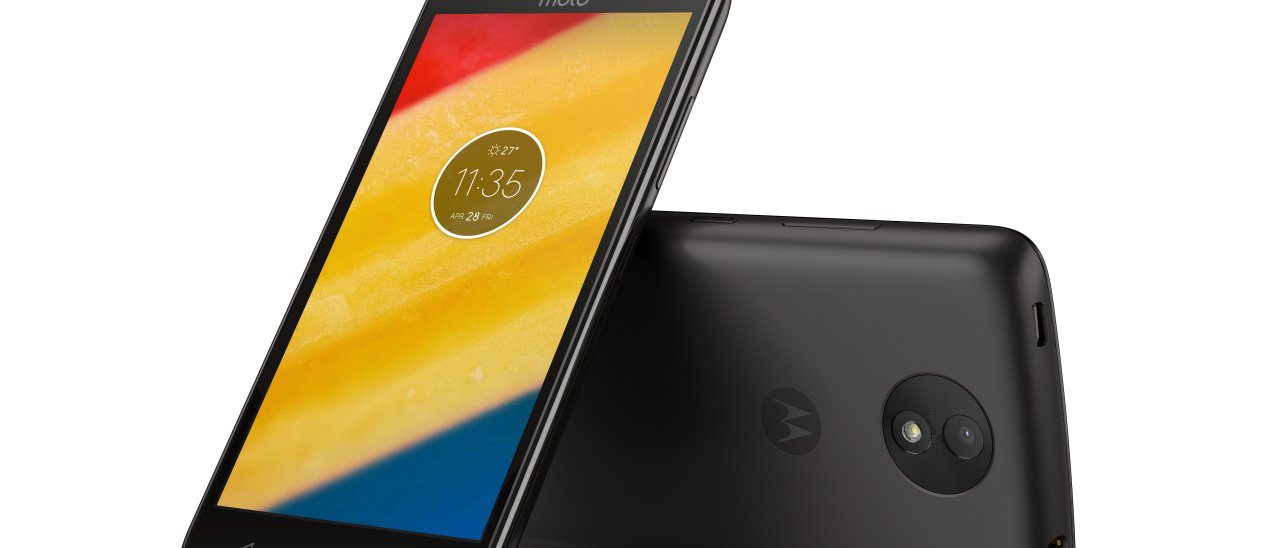 Motorola Moto C e C Plus, smartphone essenziali