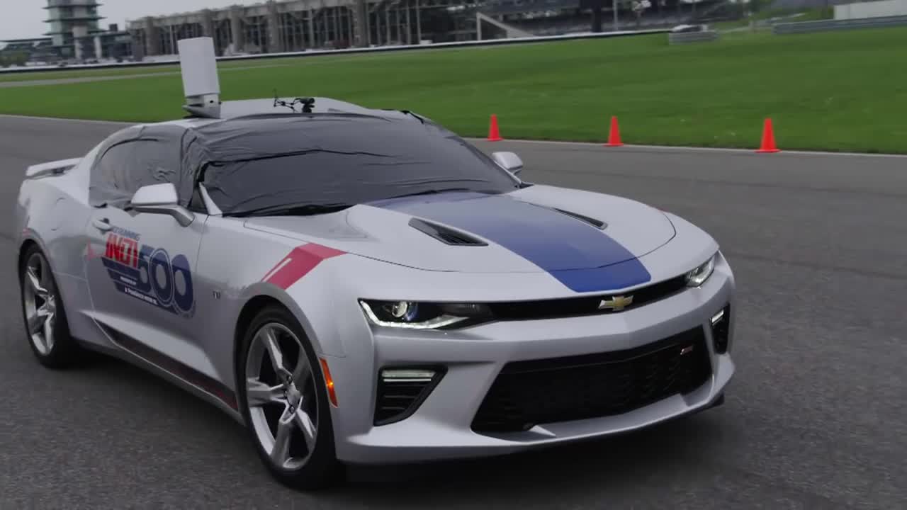 5G e realtà virtuale per guidare un'auto in pista