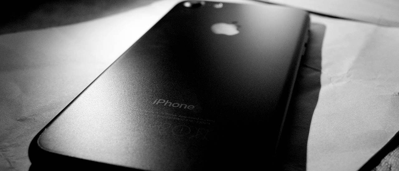 iPhone 8: vetro frontale mostra la fotocamera