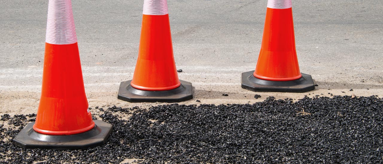 L'asfalto si ripara e ricarica le auto elettriche