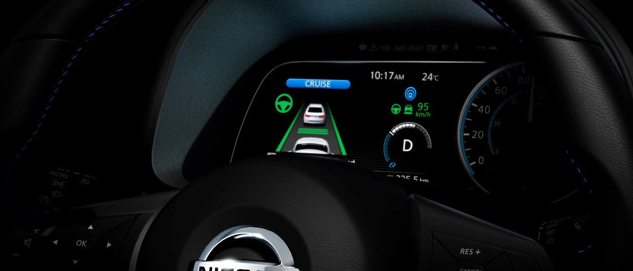 Nissan, un assaggio della futura Leaf