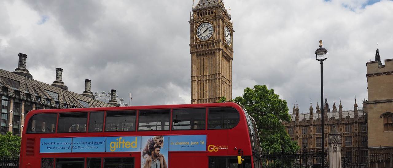 Inghilterra, via le auto a combustibile dal 2040