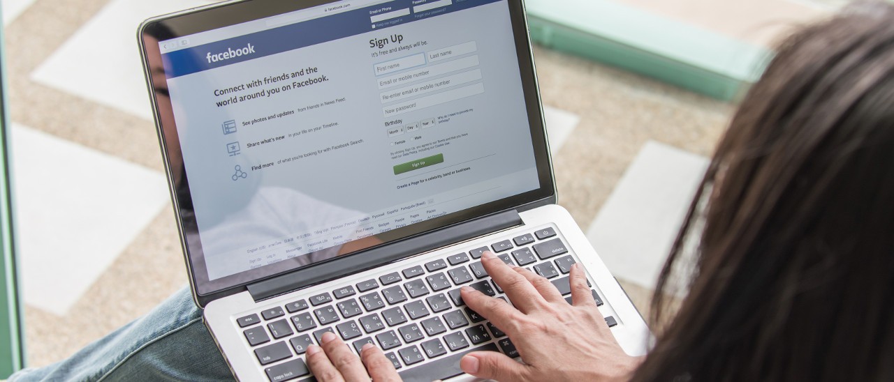 Facebook testa i commenti privati