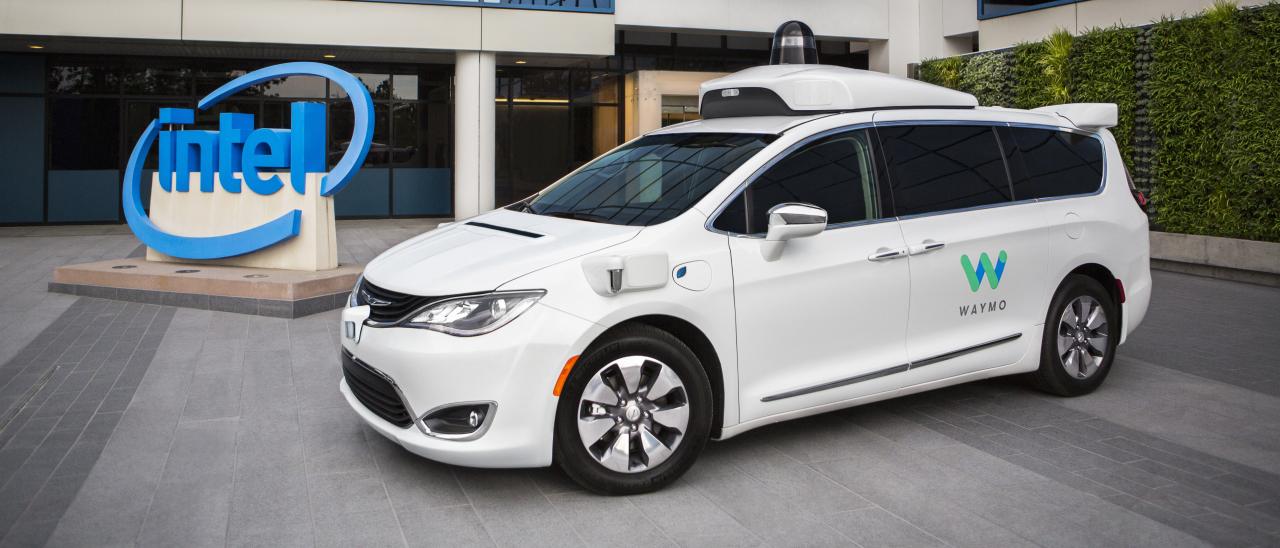 Guida autonoma, collaborazione tra Waymo e Intel