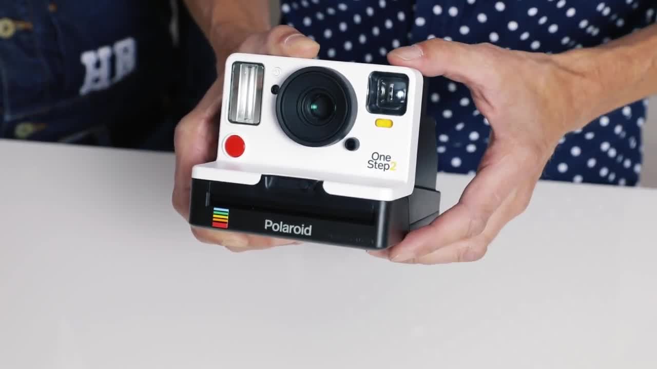 Polaroid OneStep 2, la pellicola torna di moda