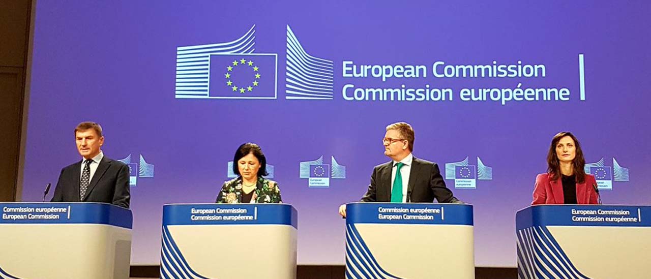 Bruxelles vuole più impegno contro l'hate speech