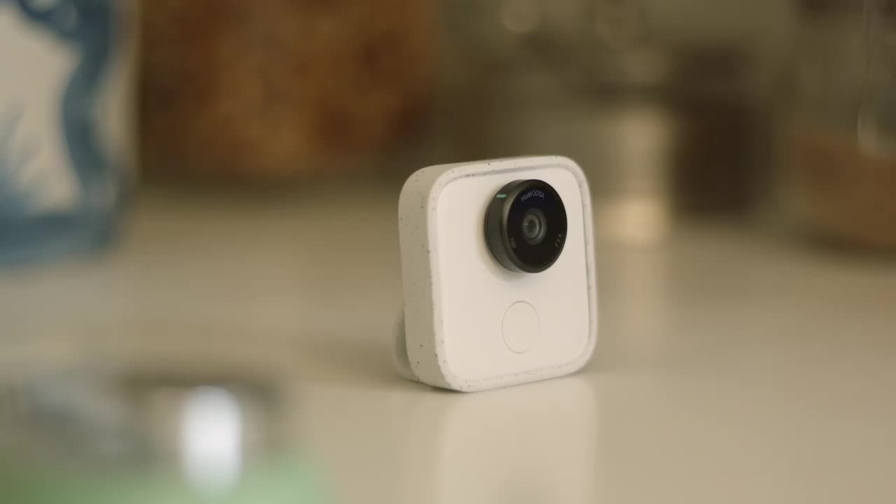 Google Clips: fotocamera intelligente e compatta