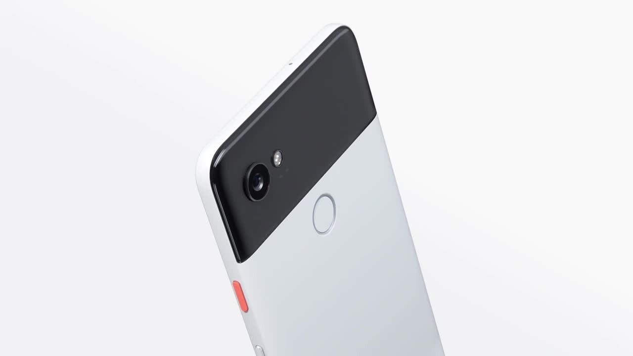 Gli smartphone Google Pixel 2 e Pixel 2 XL