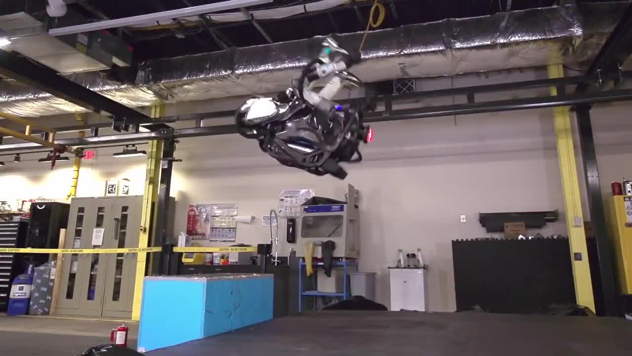 Atlas, il robot acrobata di Boston Dynamics