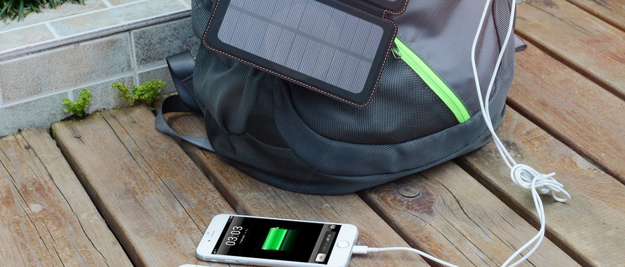 Hiluckey, power bank solare a 3 pannelli su Amazon
