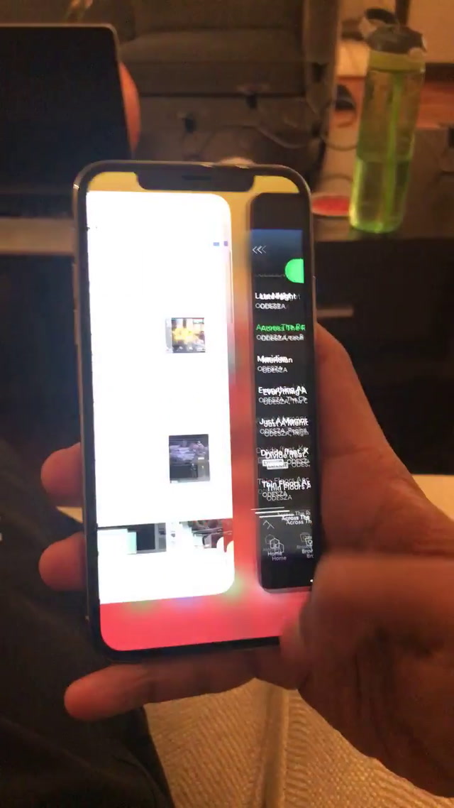 iPhone X - App Switching