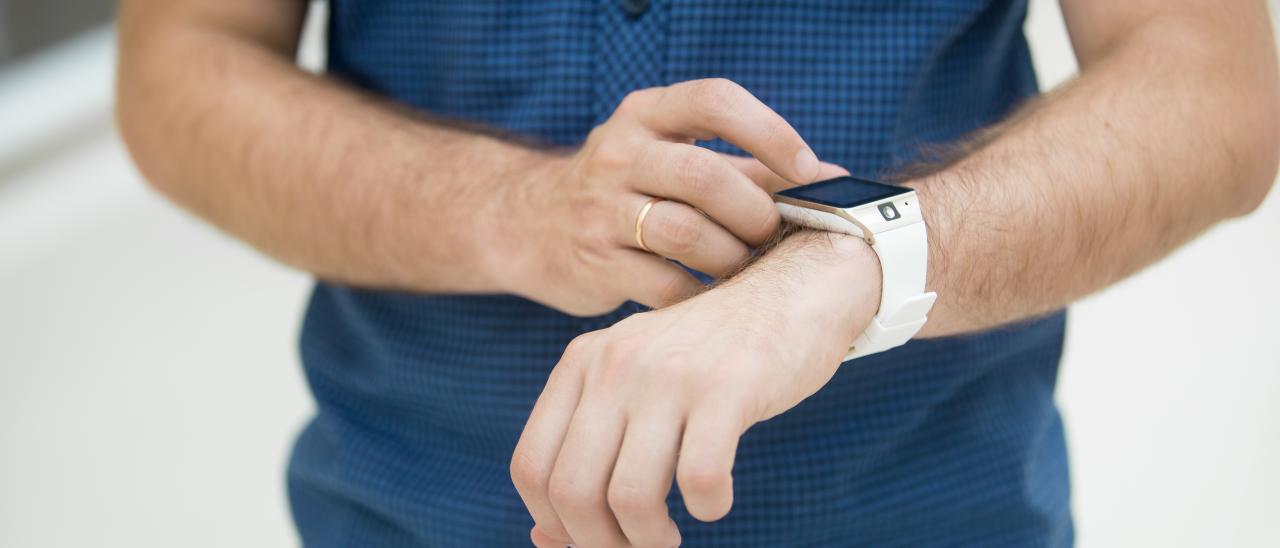 Mercato indossabili, consegne raddoppiate nel 2021