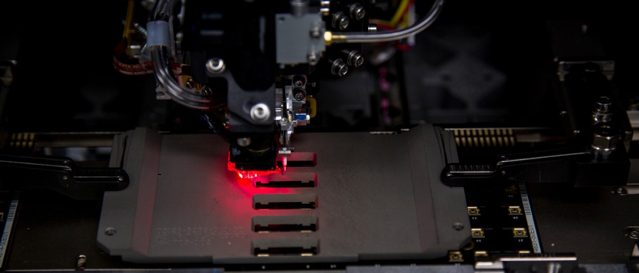 Apple investe in Finisar per i laser VCSEL