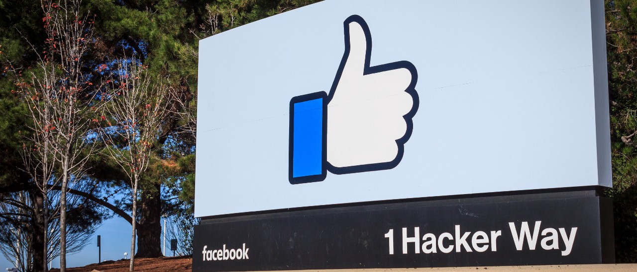 Facebook torna a sorridere