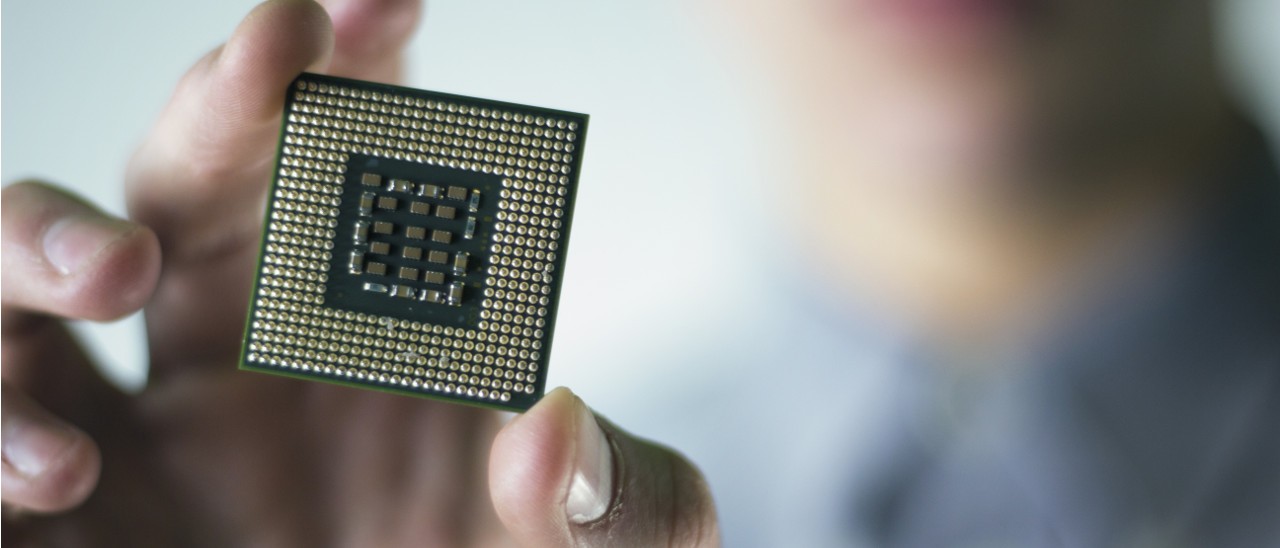 Intel, il CEO vende azioni per 39 milioni