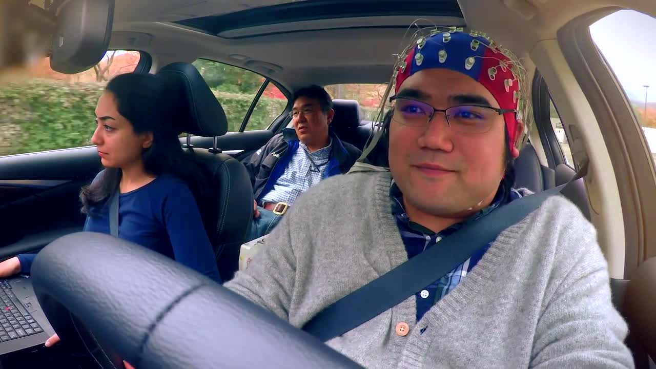Nissan Brain-to-Vehicle: l'auto che legge la mente
