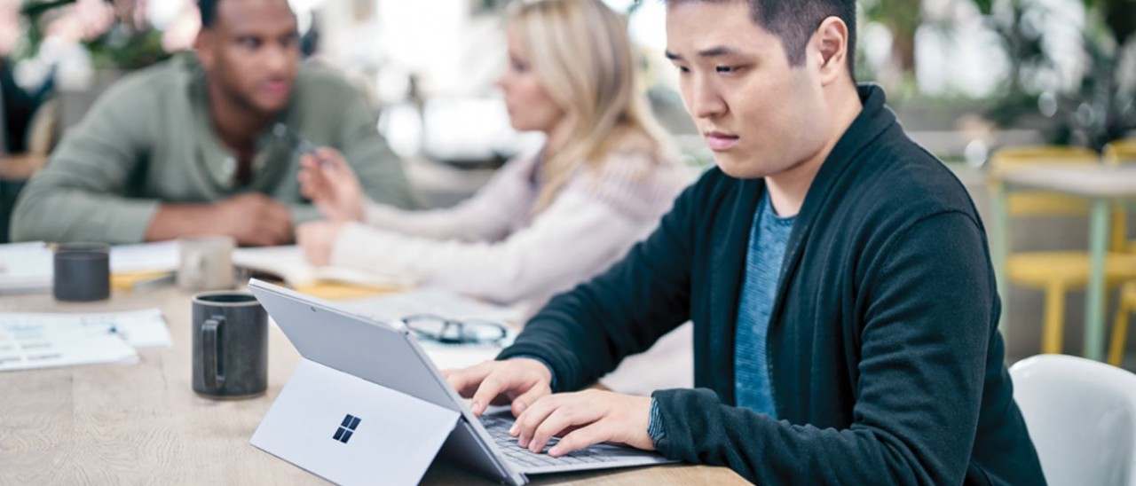 Windows 10 su 800 milioni di dispositivi