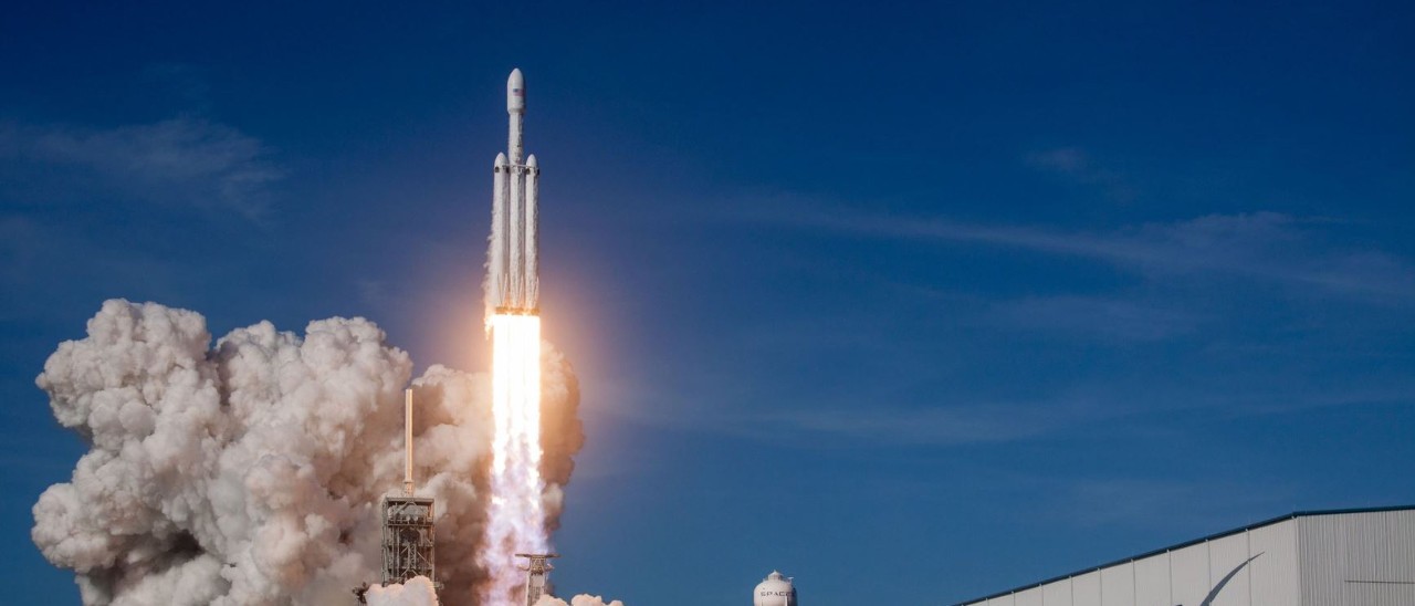 SpaceX, il lungo viaggio della Tesla Roadster