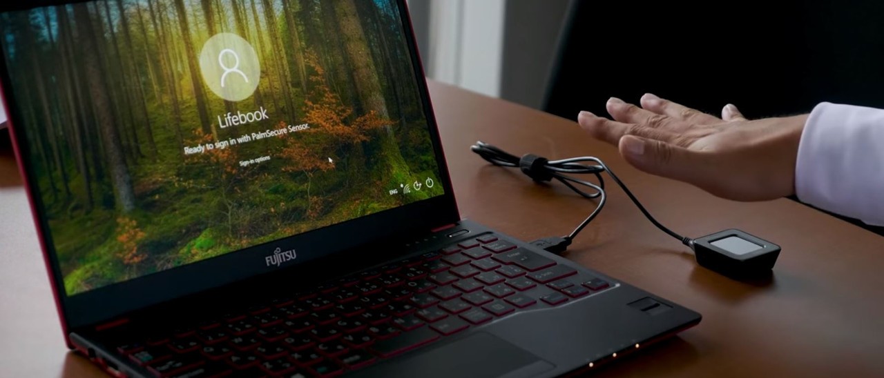 Windows 10, i PC si sbloccano con la mano