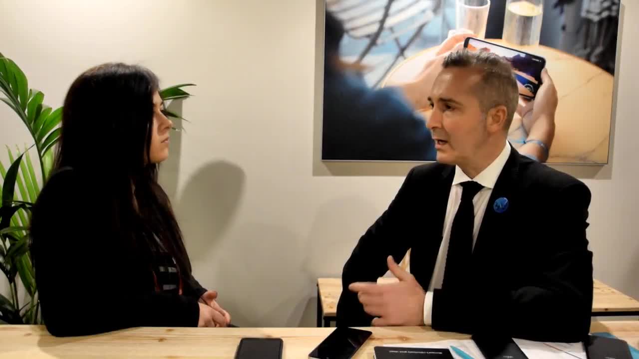 Simone Tornaghi presenta le novità di Wiko al MWC