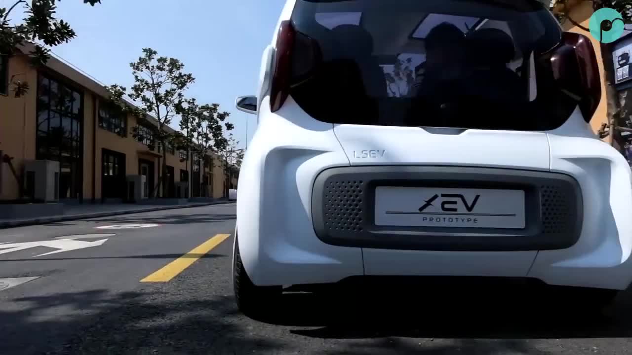 Un'auto elettrica stampata in 3D per Poste Italiane