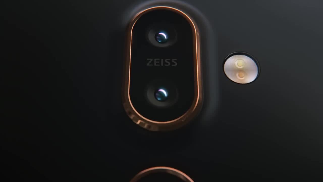 Nokia 7 Plus con dual camera Carl Zeiss