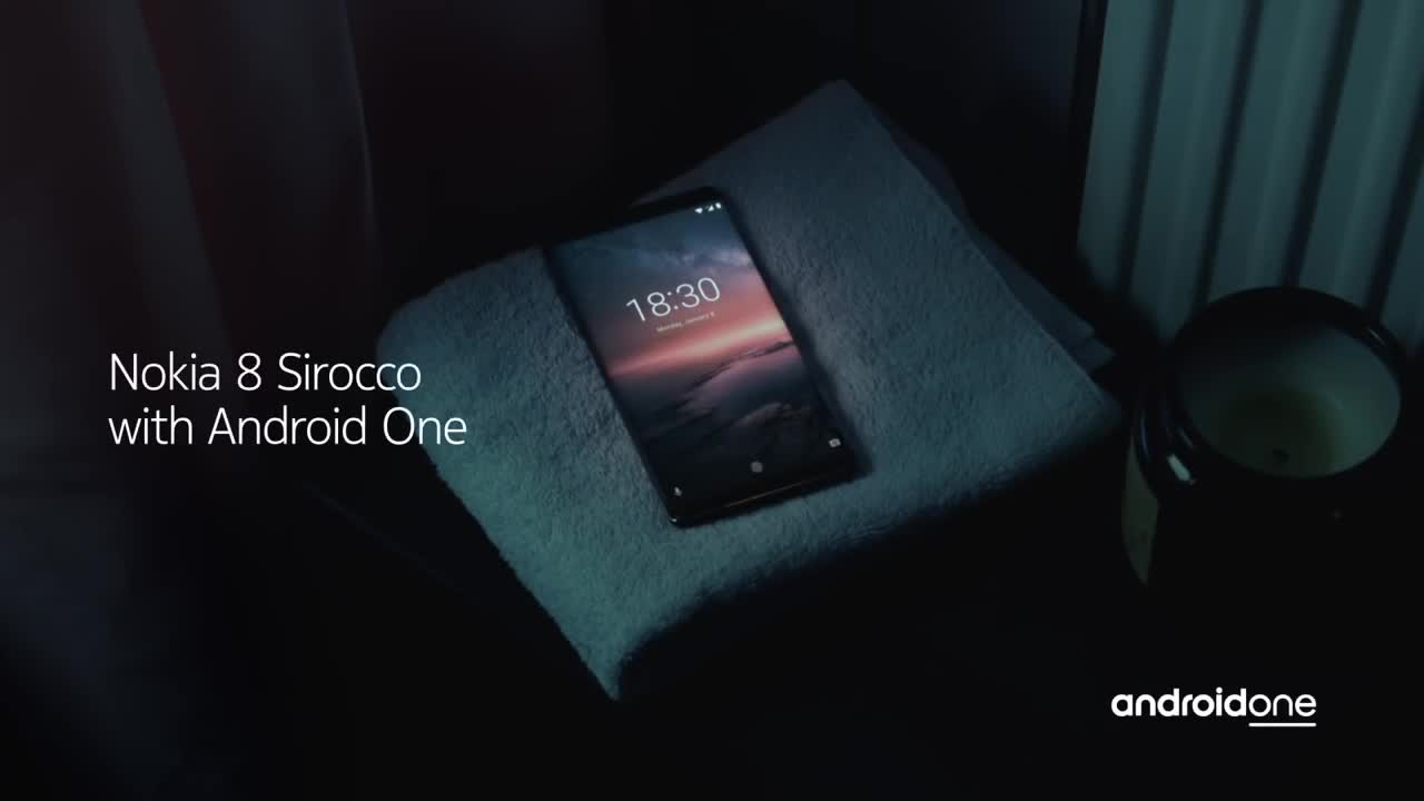 Lo smartphone Nokia 8 Sirocco con Android One