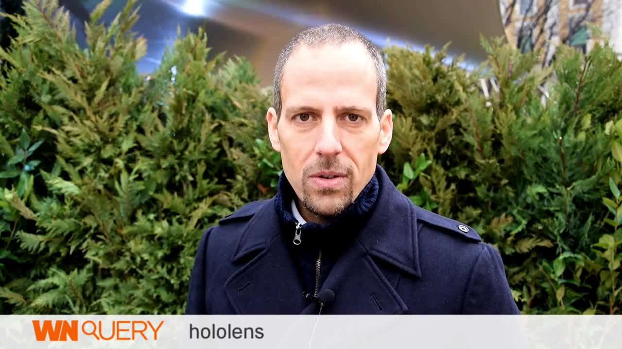 QUERY: hololens