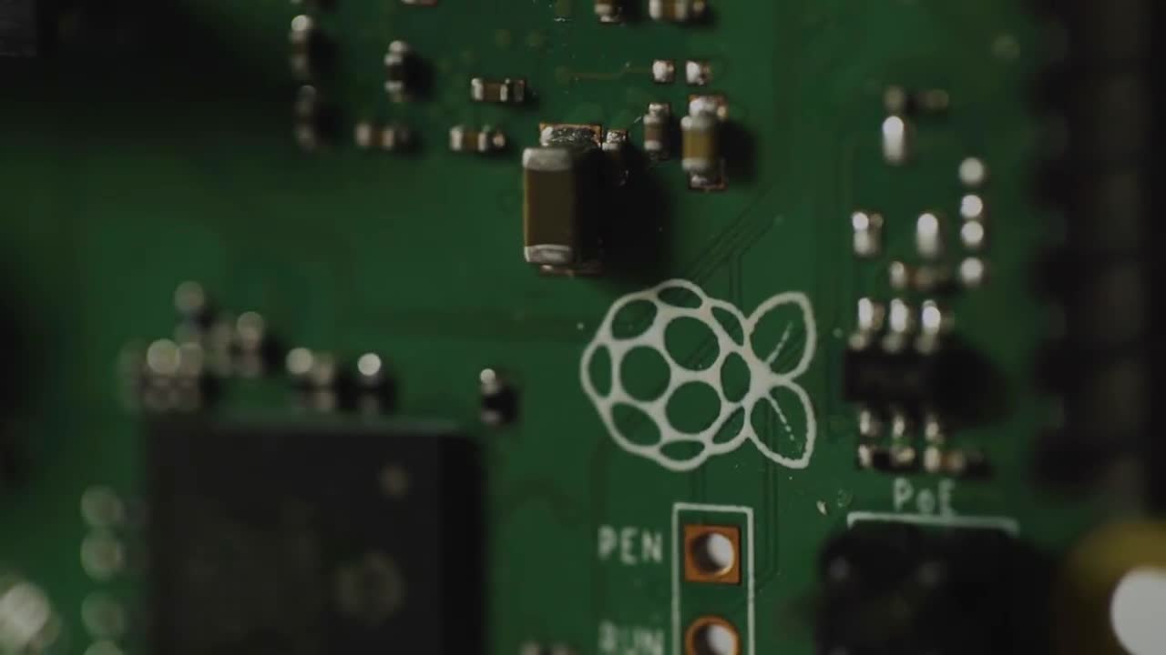 Il nuovo Raspberry Pi 3 Model B+ è più veloce