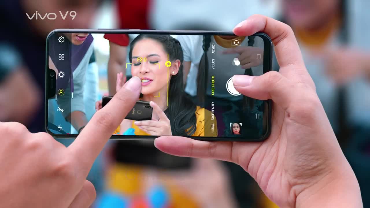 Vivo V9 con notch e doppia fotocamera