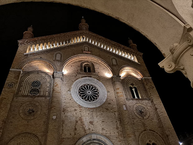 Il Duomo di Crema fotografato con Huawei P20 Pro