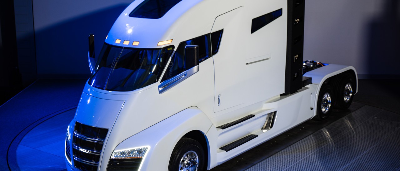 Nikola Motor cita Tesla per 2 miliardi di dollari