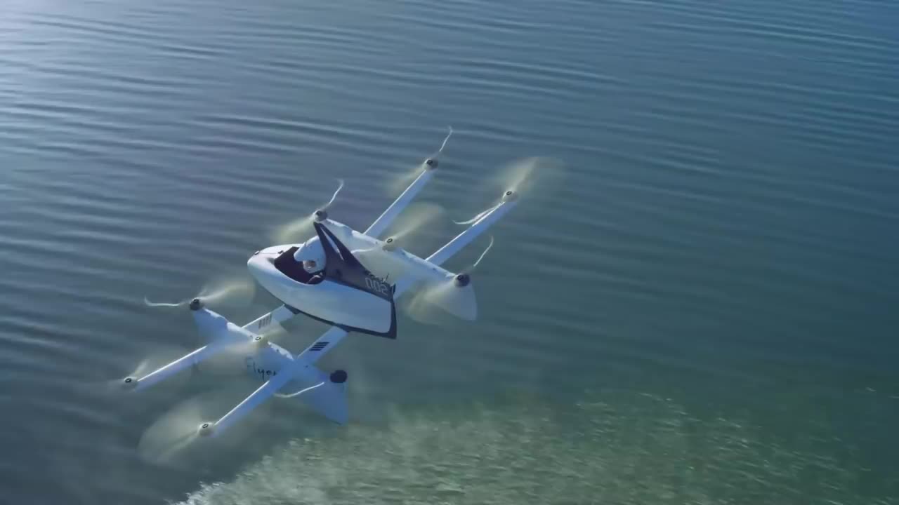 In volo a tre metri dal suolo e a 30 Km/h con Flyer