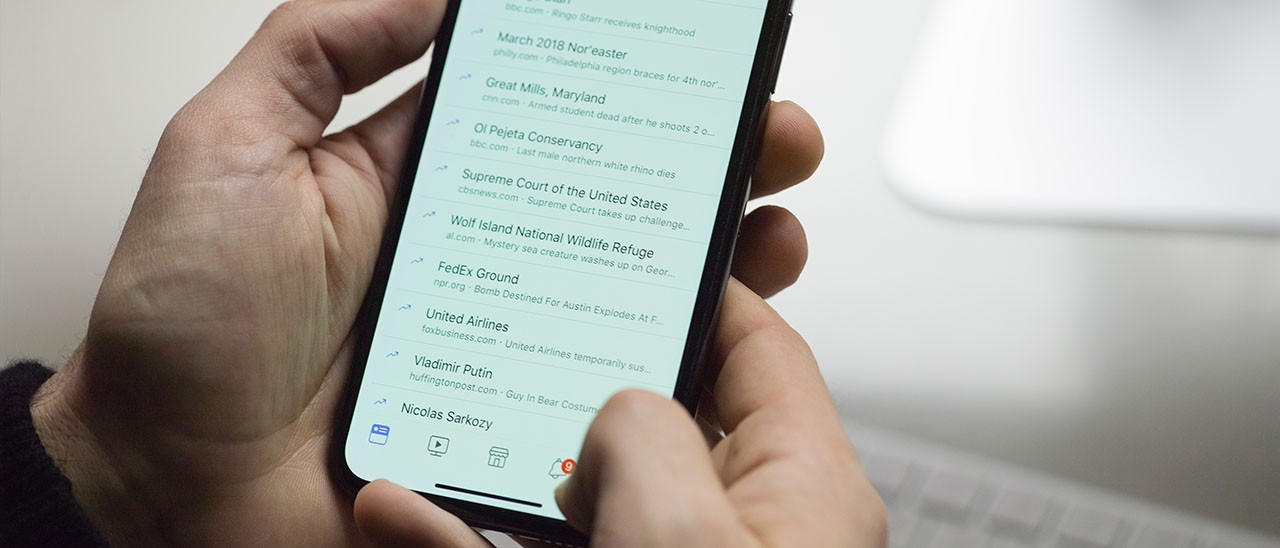 App Store: Apple vieta la copia dei contatti