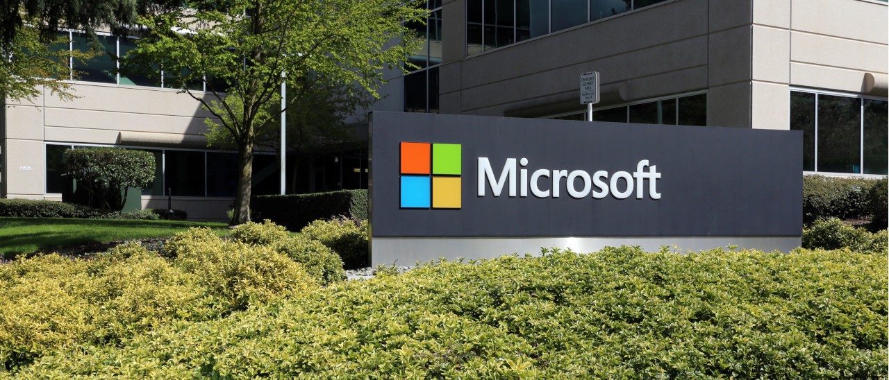 Microsoft, brevetto su dispositivo dual screen