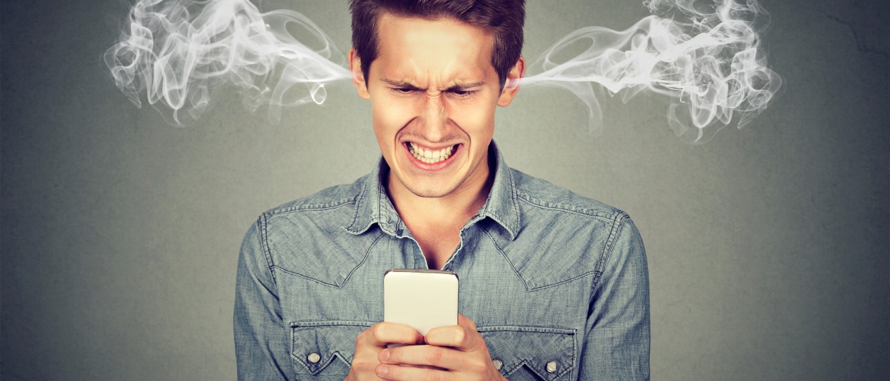 Wind Tre, Iliad fa bloccare una sua pubblicità