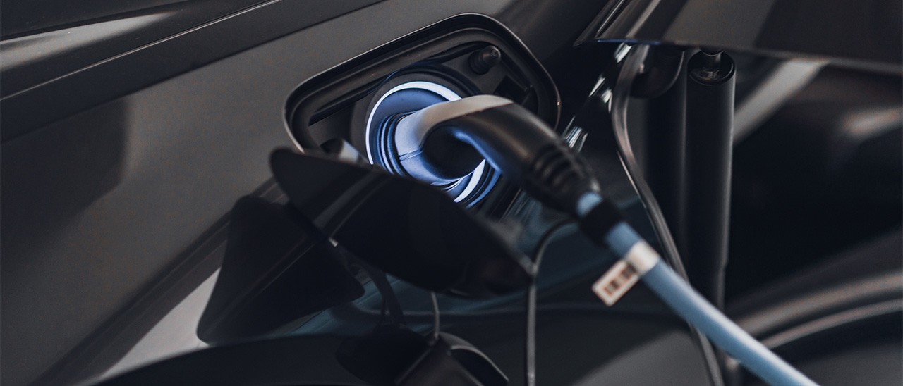 UK: un caricatore per auto elettriche in ogni casa