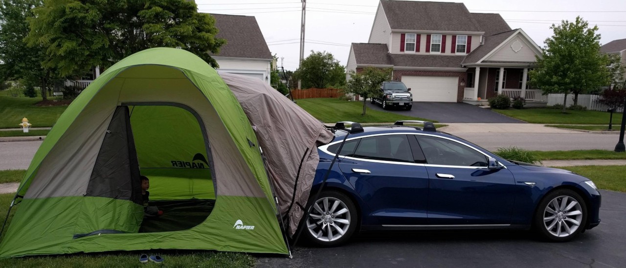 Tesla, party mode in arrivo