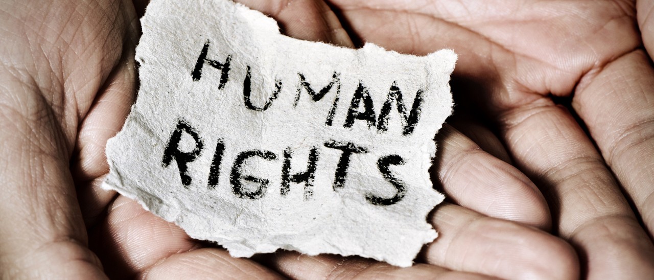 Facebook assume per tutelare i diritti umani