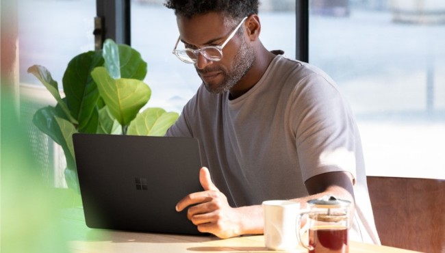 Microsoft Surface Laptop 2