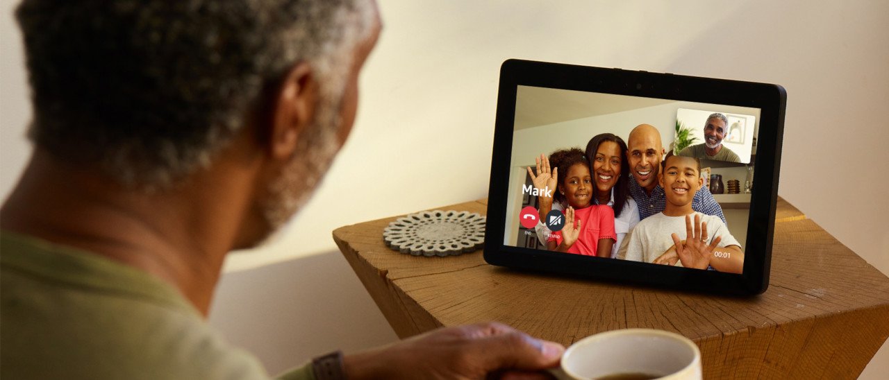 Amazon porta al debutto Echo Show in Italia