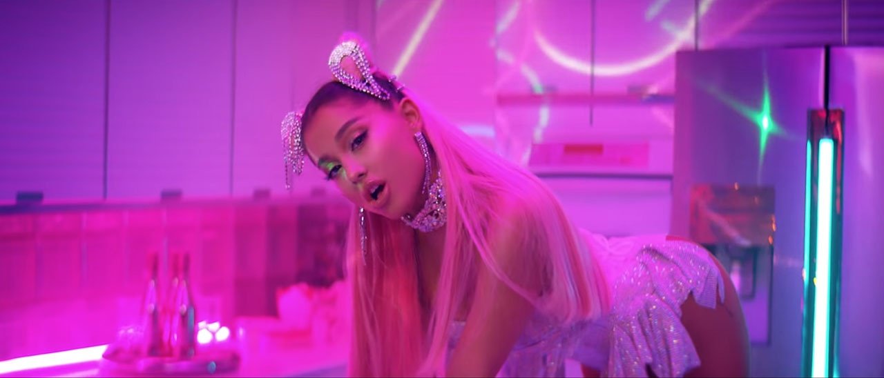 Ariana Grande batte ogni record di Apple Music